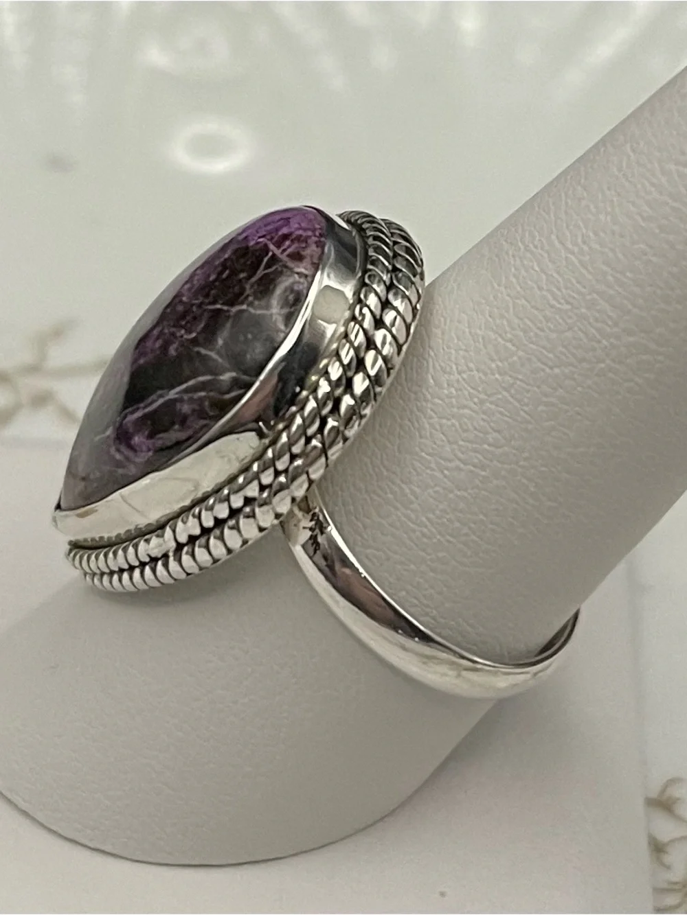 NWOT Vtg .925 SS Handmade Charoite Statement Ring size 9.  8.11 grams